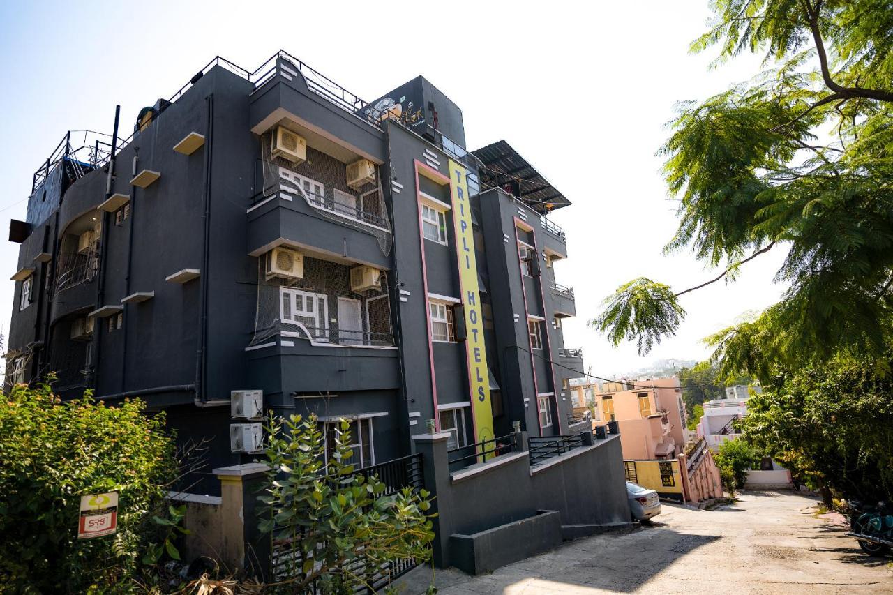 Tripli Udaipur Hotel Exterior foto