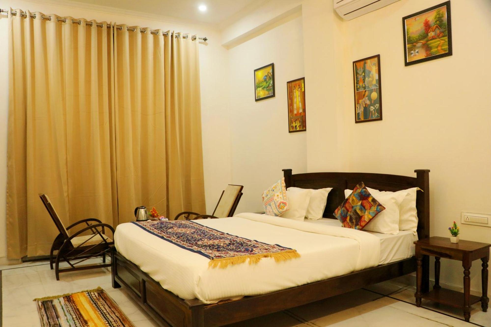 Tripli Udaipur Hotel Exterior foto